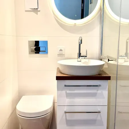 M&k Premium Aquapark & Hospital Apartment